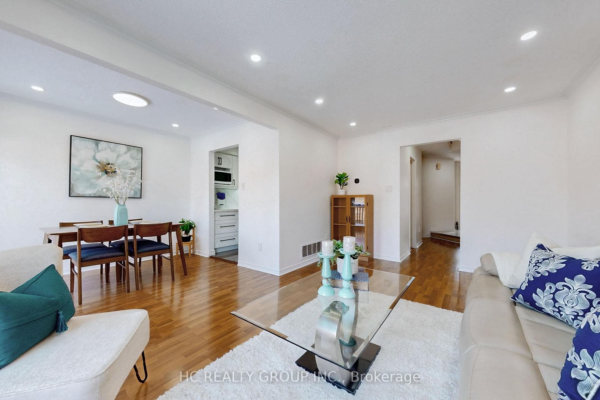 18 Major Oak Terrace photo 6