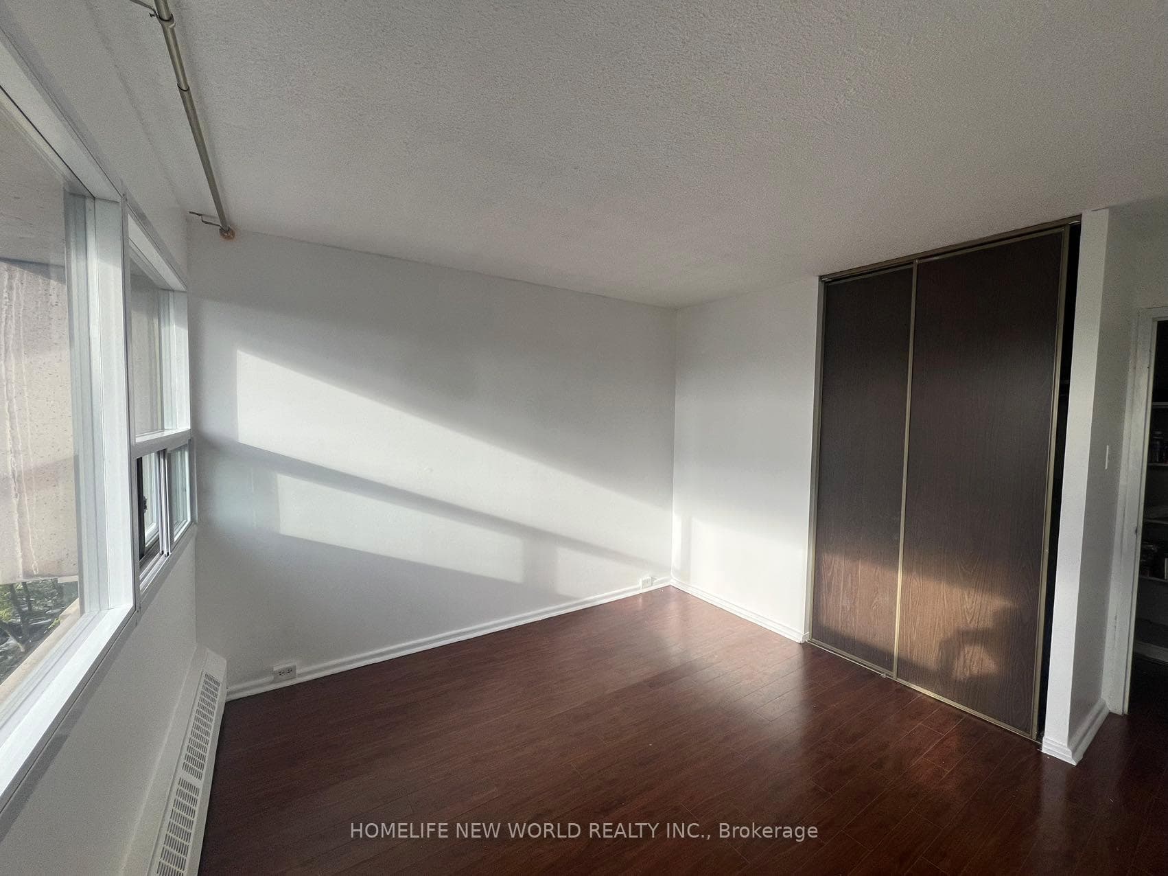 100 Leeward Glenway Unit 605 photo 22