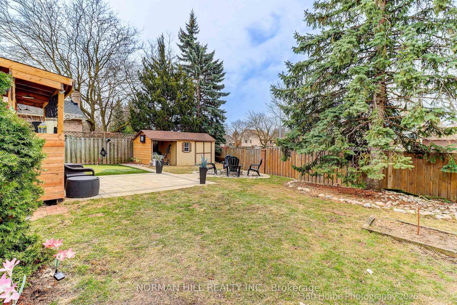 13 Eves Court photo 33
