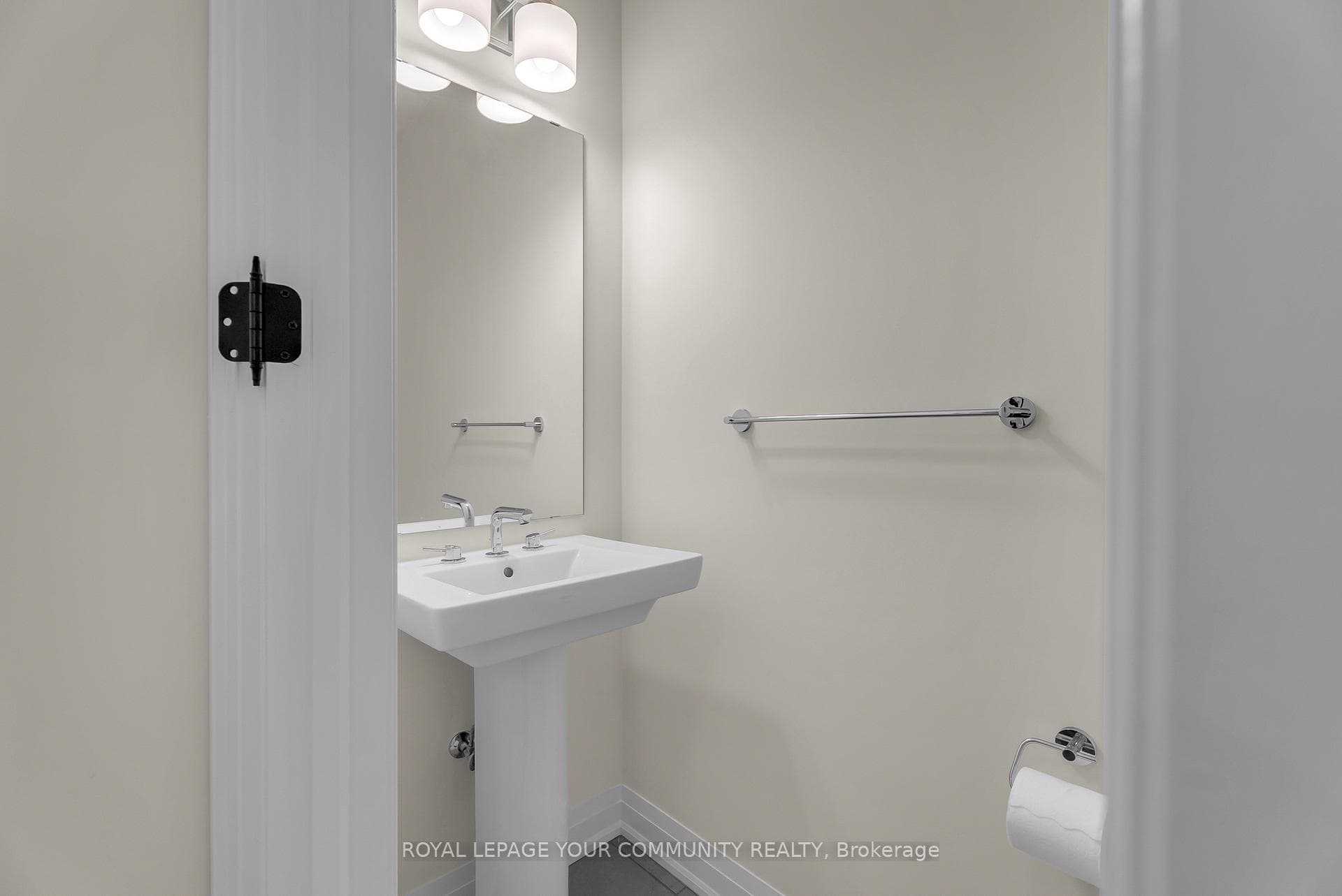 4 Abbey Hill Lane photo 10