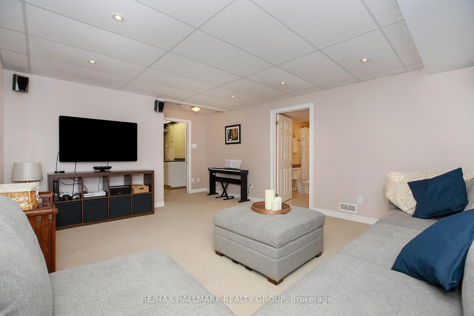 201 Yoho Drive photo 27