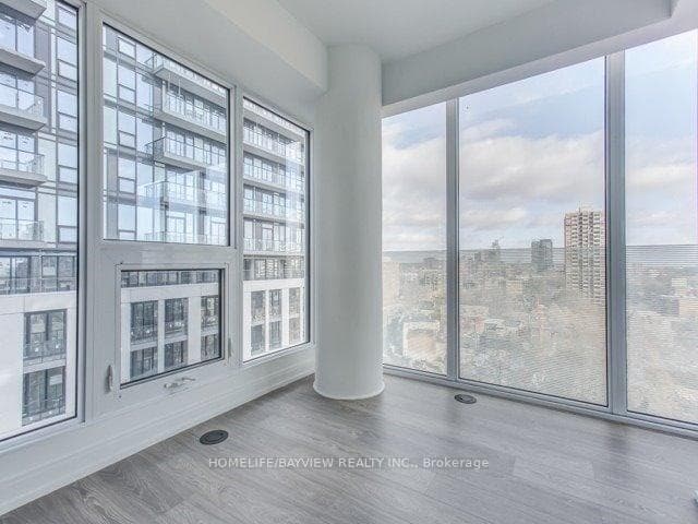 181 dundas Street Unit 4103 photo 6