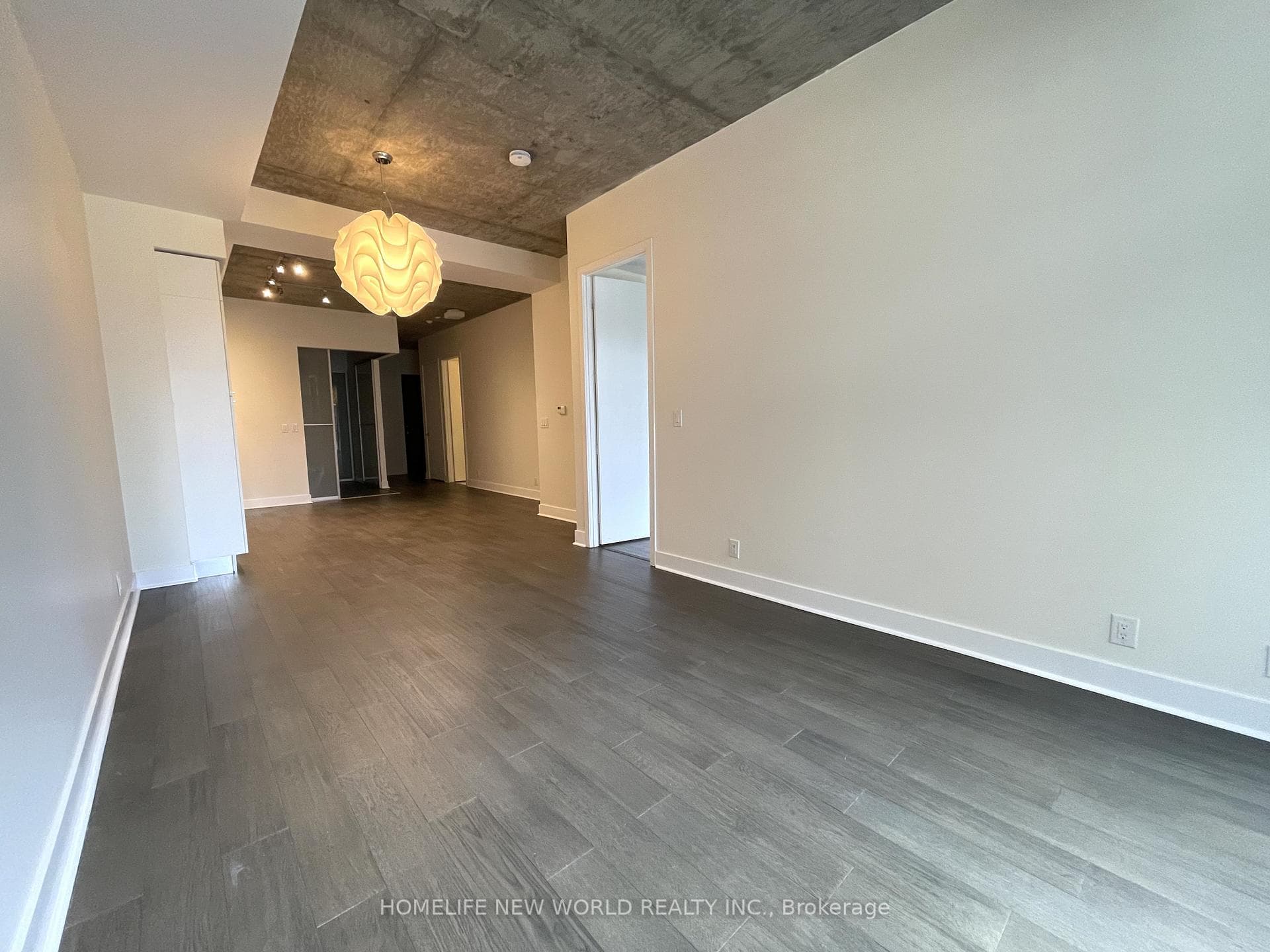 399 Adelaide Street Unit 315 photo 8