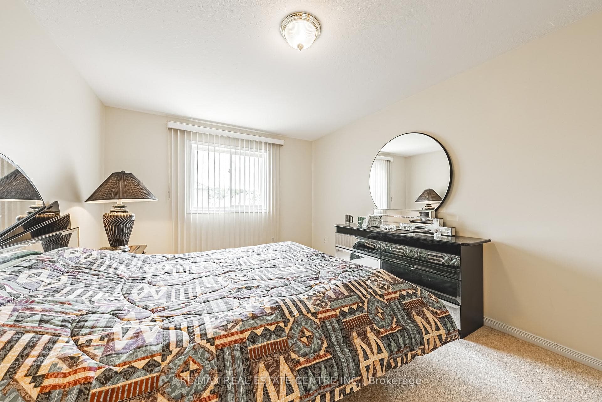 65 Foxglove Crescent photo 14