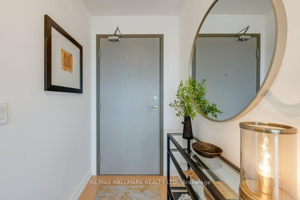 280 Donlands Avenue Unit 1101 photo 2