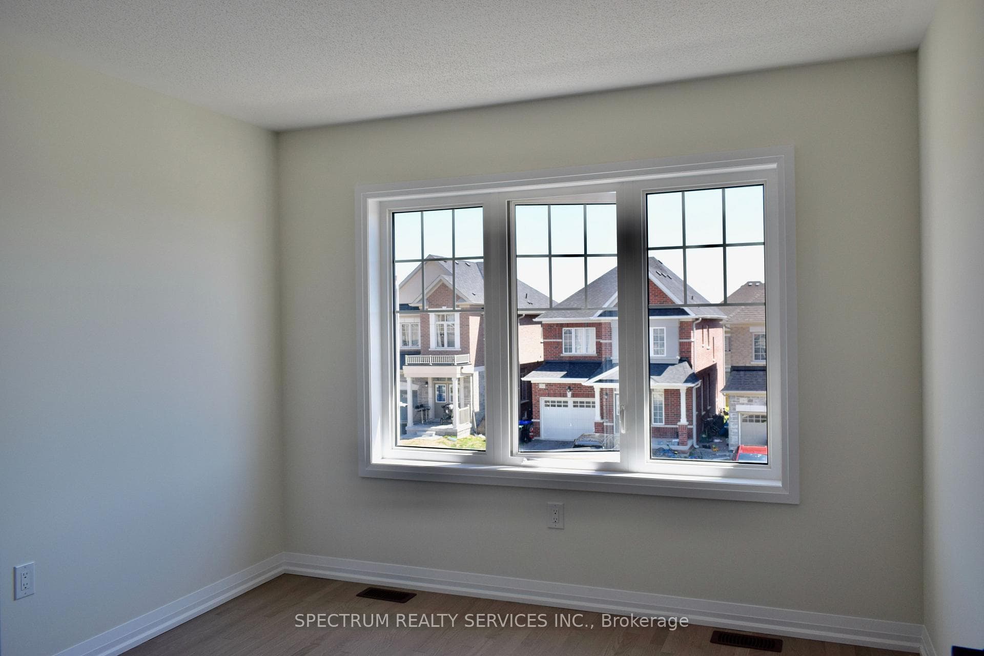 2162 Grainger Loop photo 15