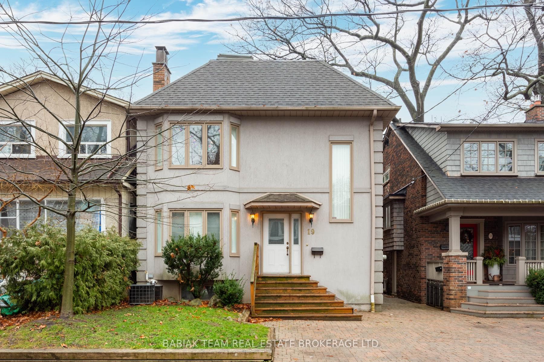 19 Grassmere Road Unit Main photo 1