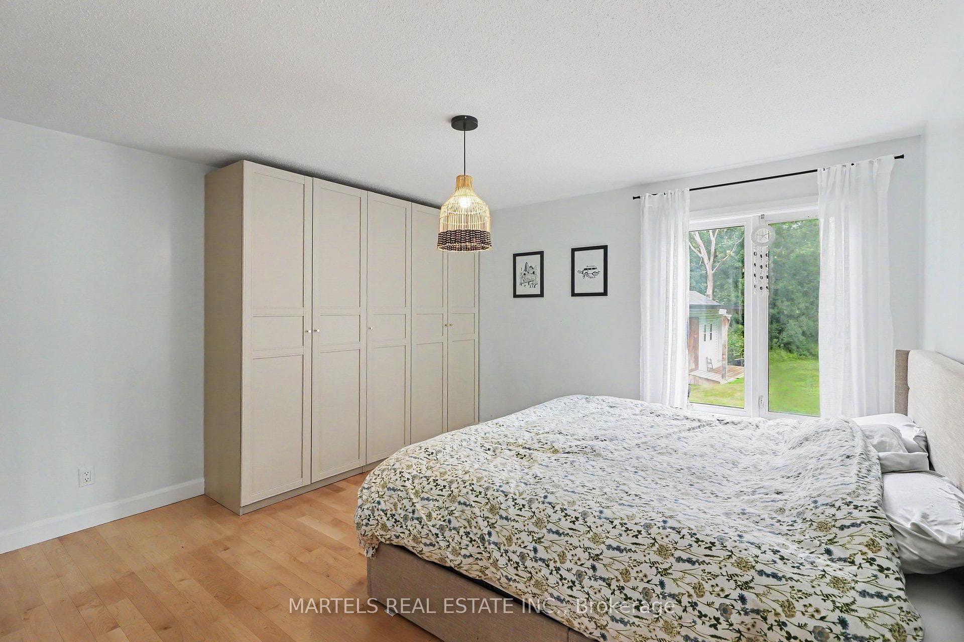 880 Concession Street photo 9