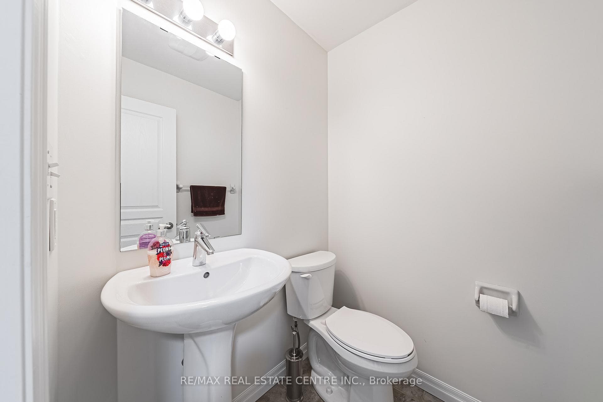 15 Bannister Court Unit 4 photo 12