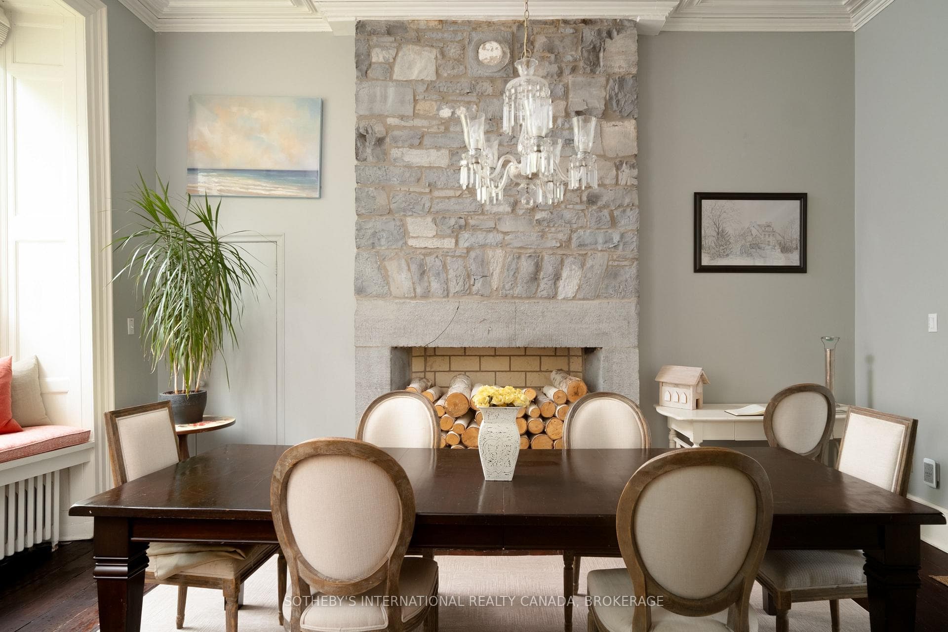 Whitney Suite