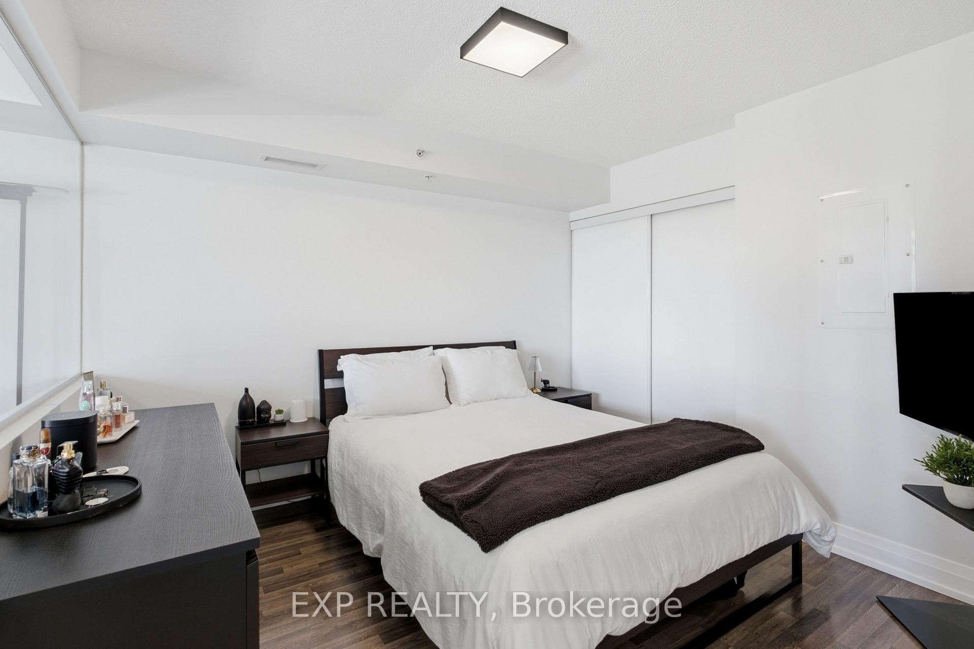 Large Primary Bedroom