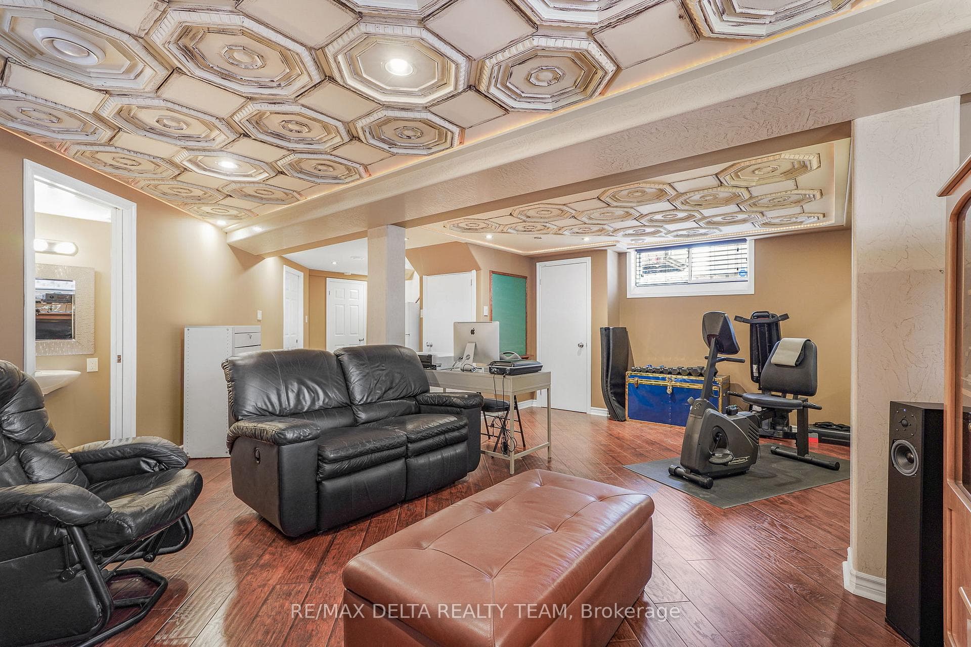 2040 Sunland Drive photo 23