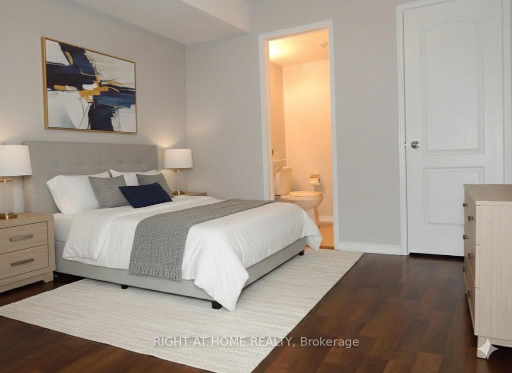 2492 Post Road Unit 12 photo 8