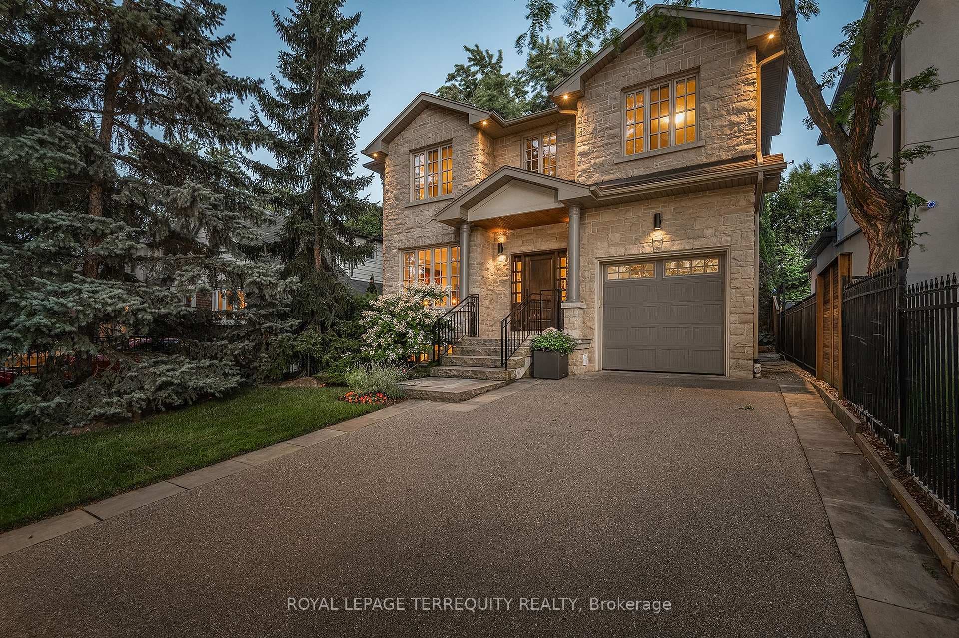 19 Bannon Avenue photo 2