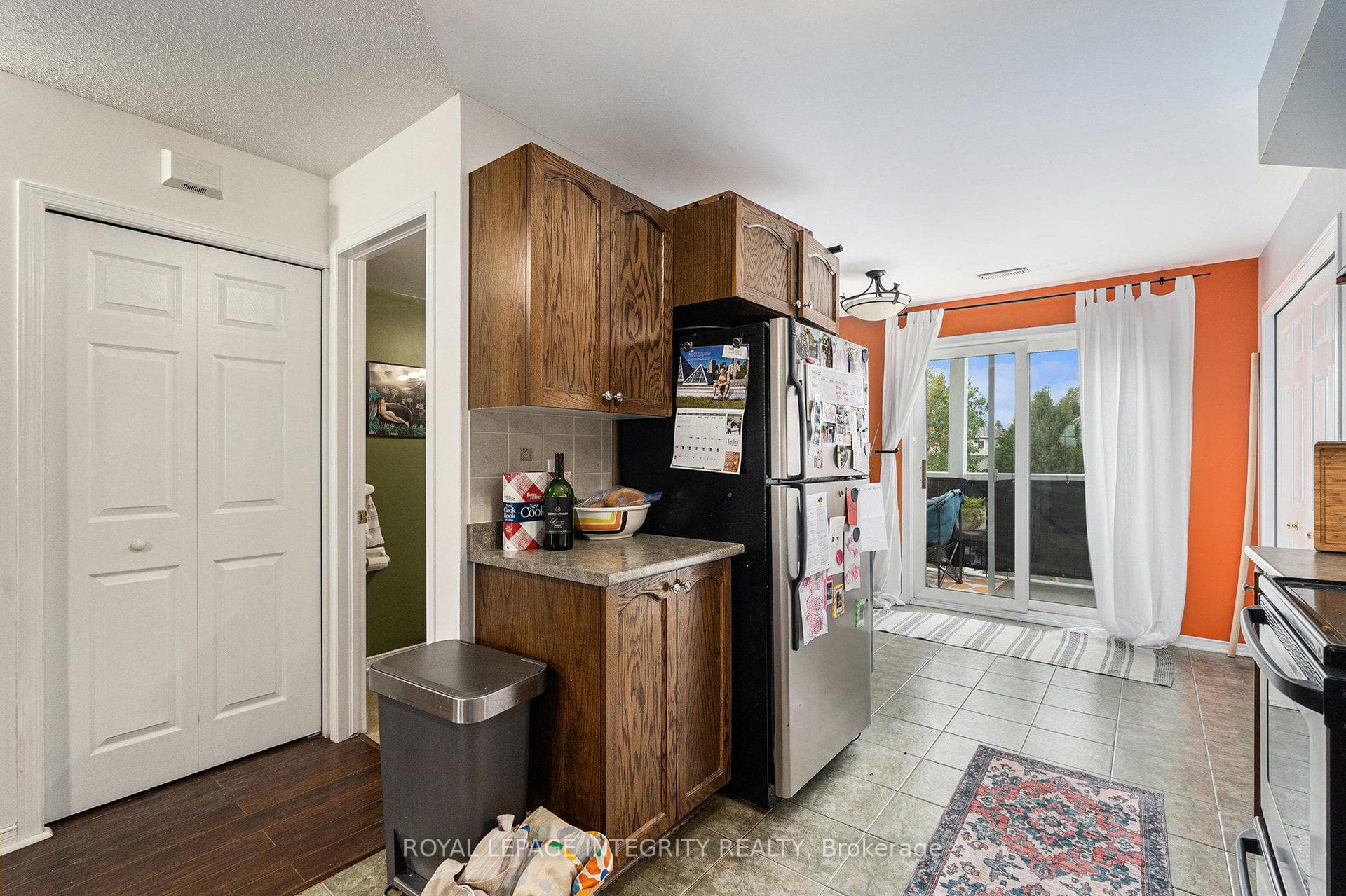 813 Longfields Drive photo 12