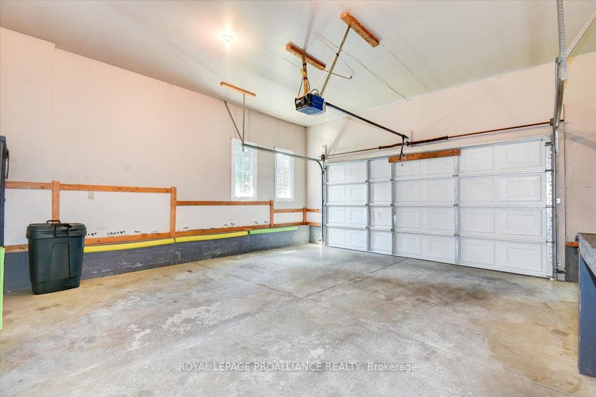 34 South Maloney Street photo 26