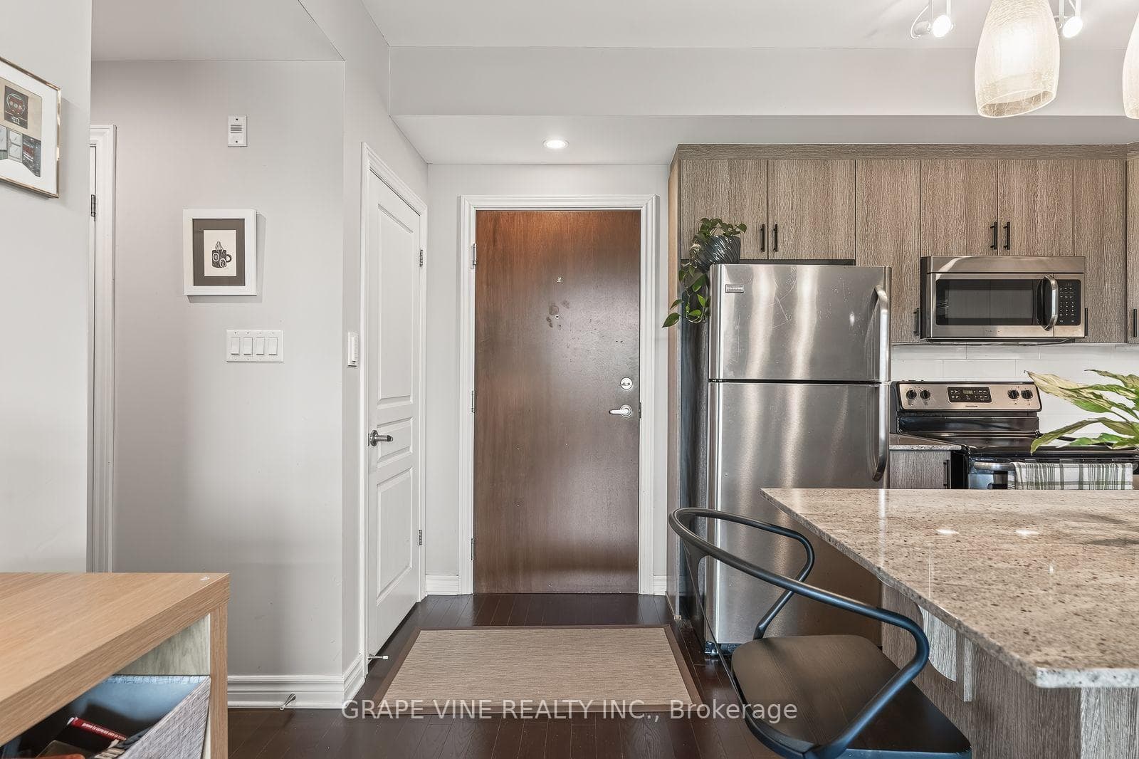 705 Beauparc Private Unit 306 photo 7