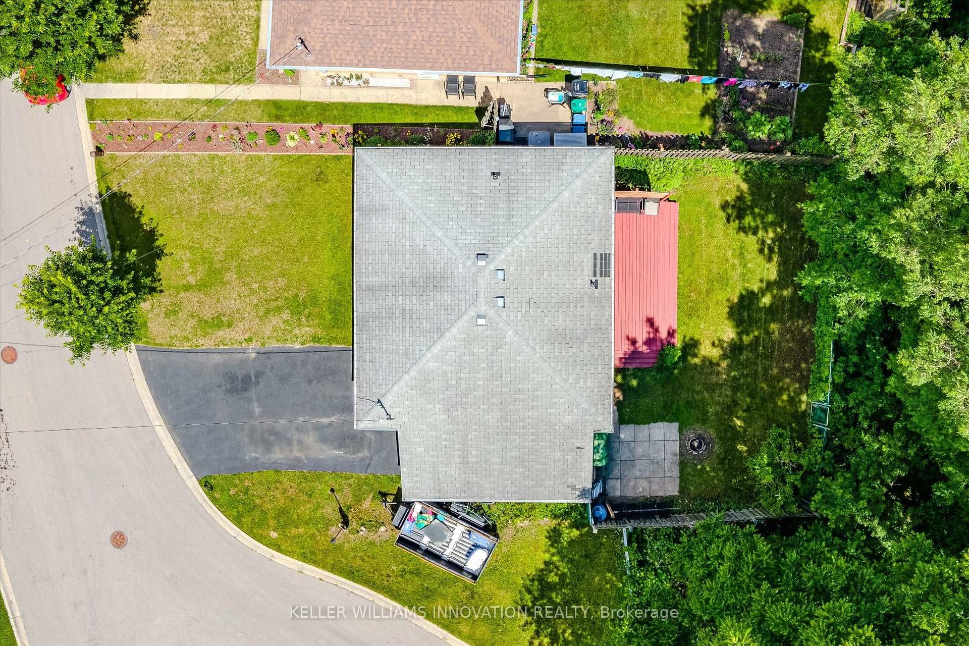 271 Mausser Avenue photo 33