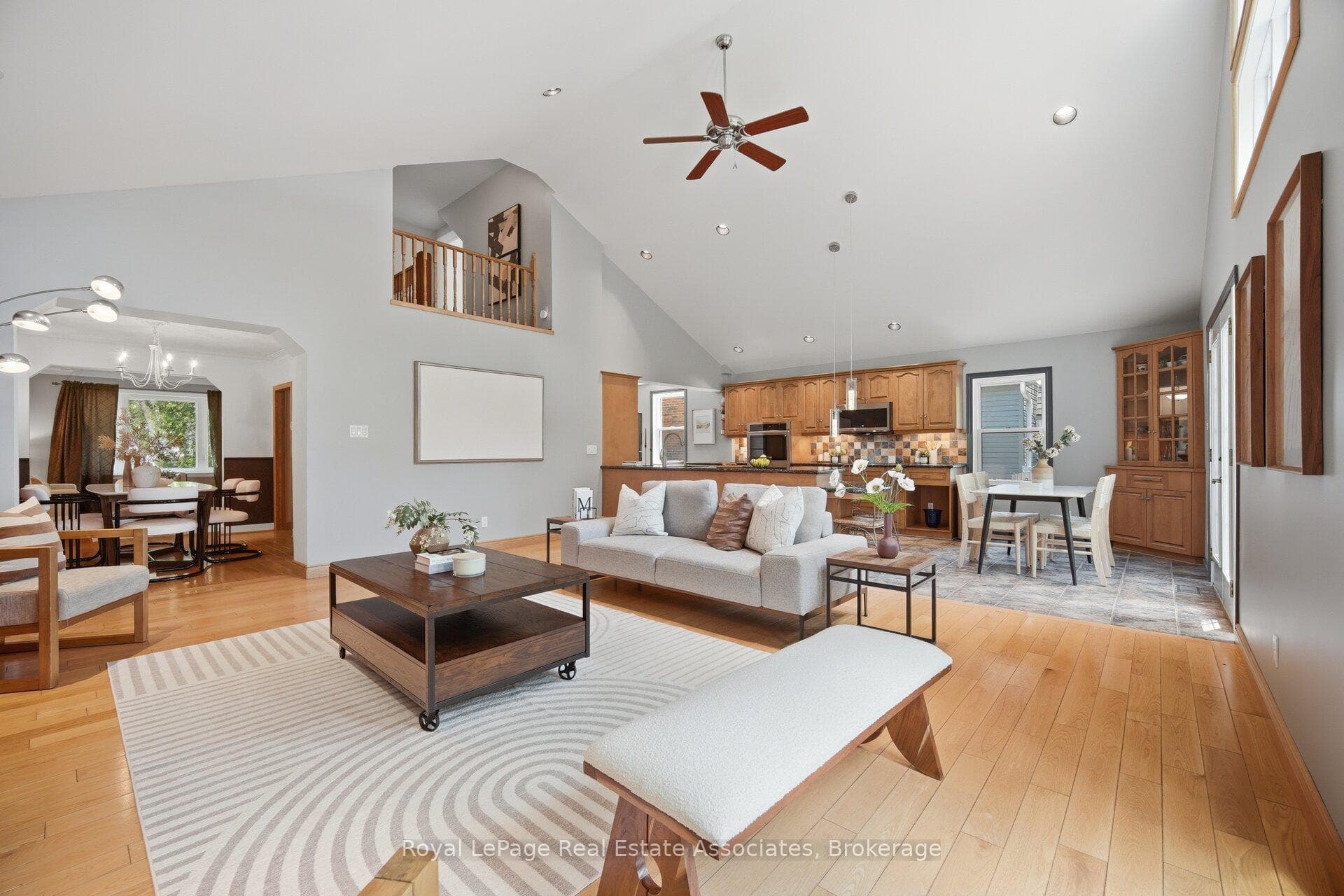 32 Plaxton Drive photo 23