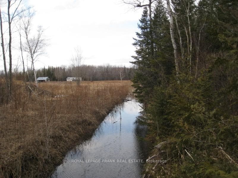 0 Mervin Line photo 17