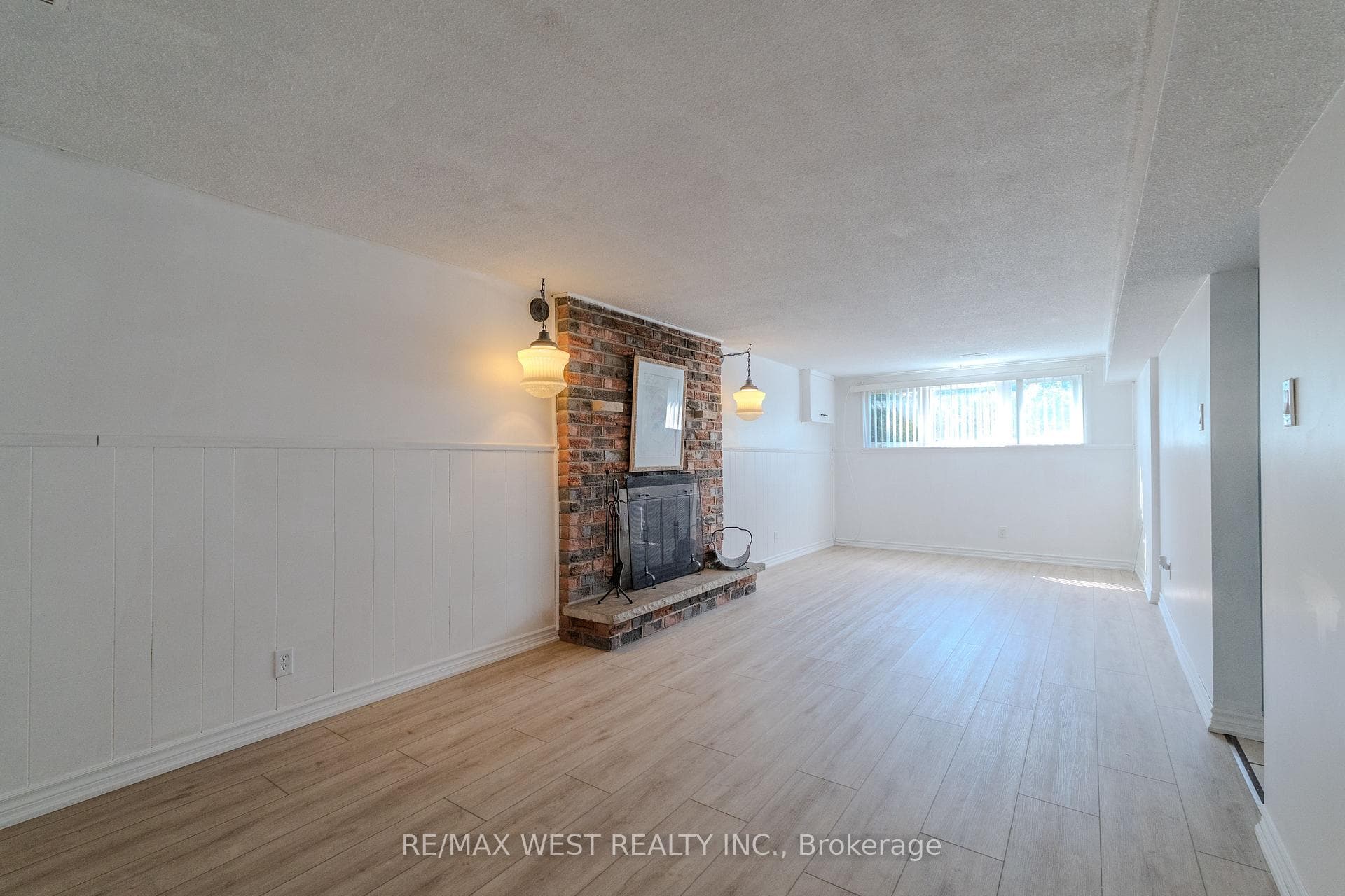 147 Forest Road photo 9