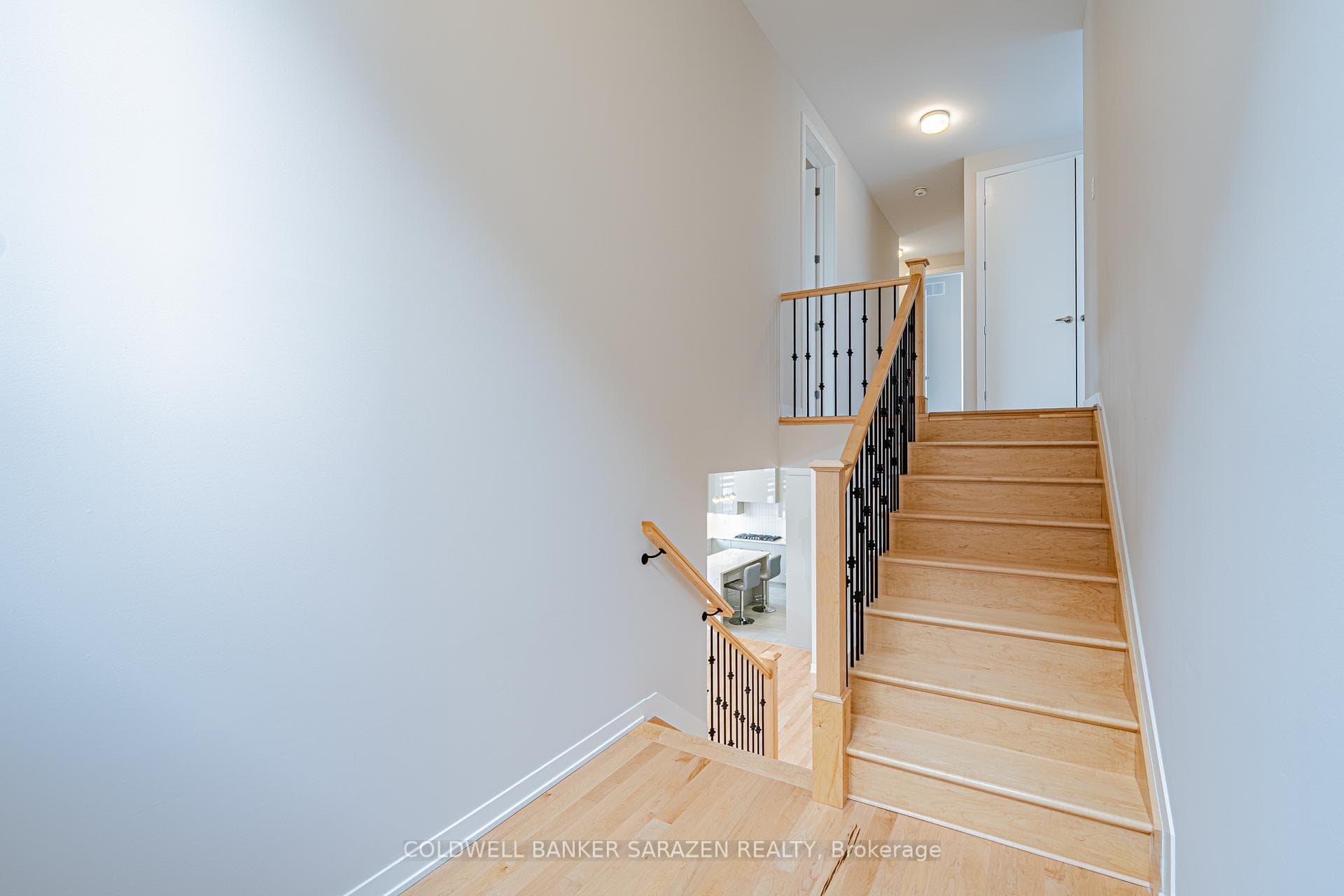 753 Eminence Street photo 27