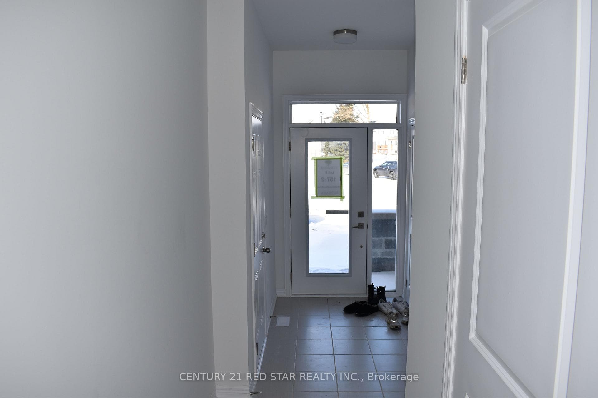 66 Edminston Drive photo 2