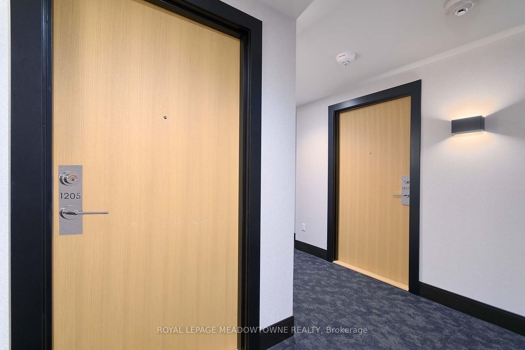 2520 Eglinton Avenue Unit 1205 photo 6