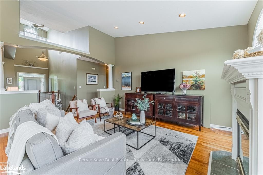 76 LANKIN Avenue photo 14