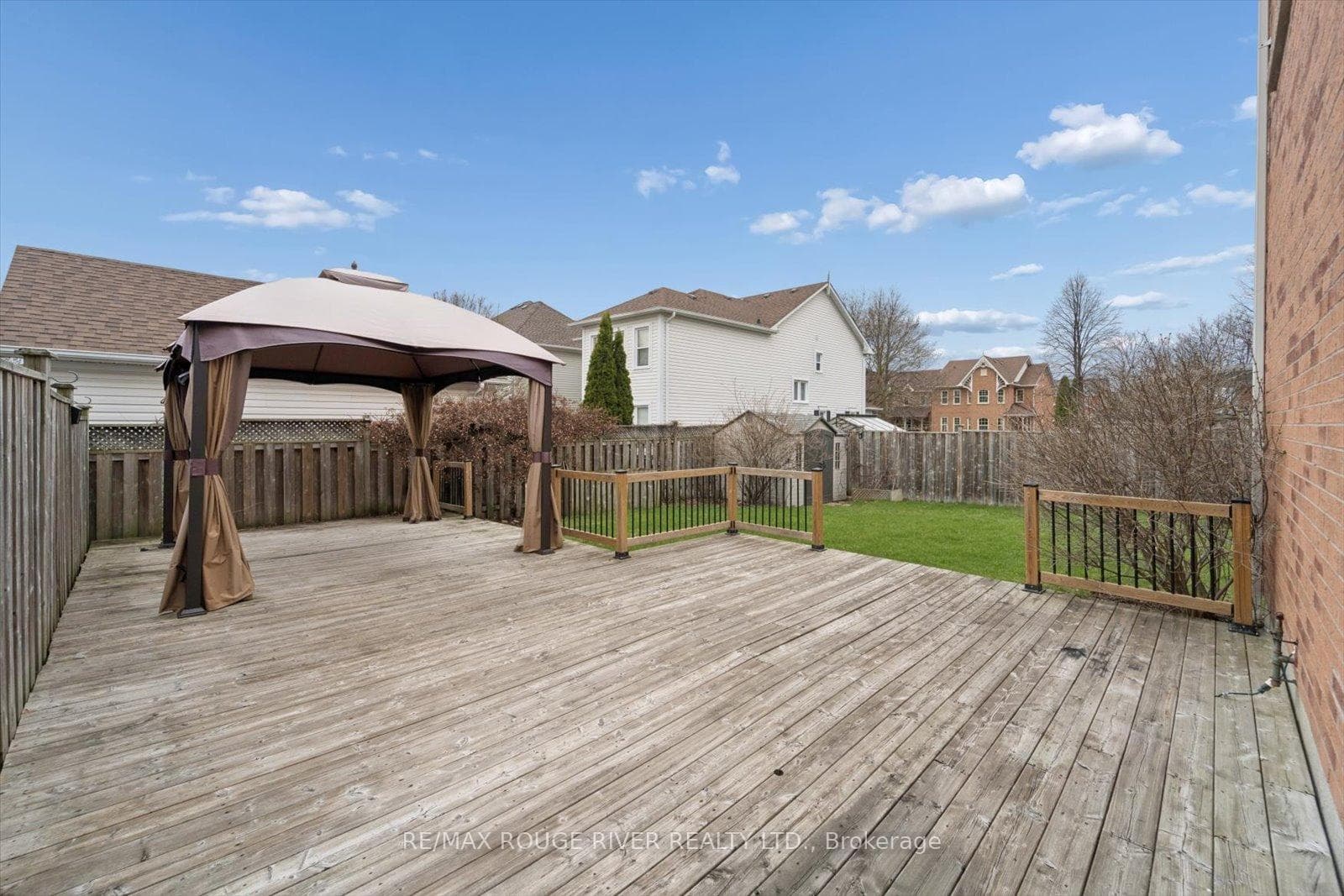 58 Knox Crescent photo 47