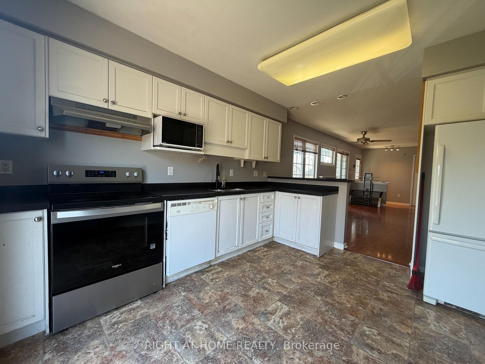 215 North Centre Road Unit 17 photo 7