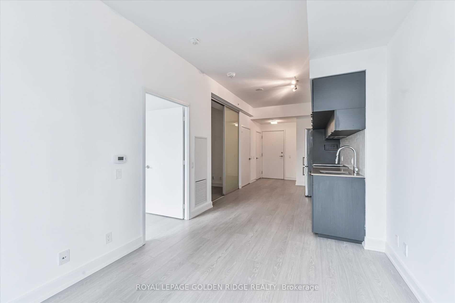 181 Dundas Street Unit 3002 photo 6