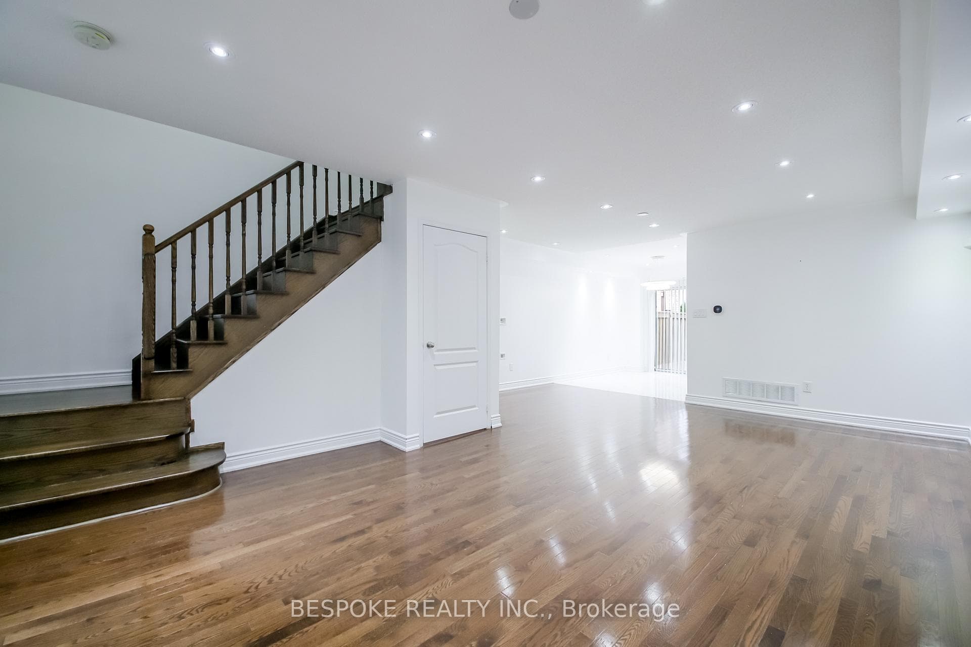 87 Spicebush Terrace photo 3