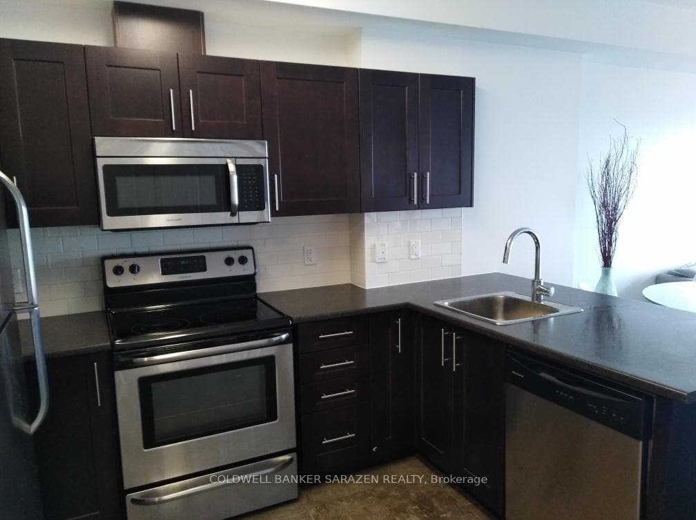 242 RIDEAU Street Unit 1804 photo 8