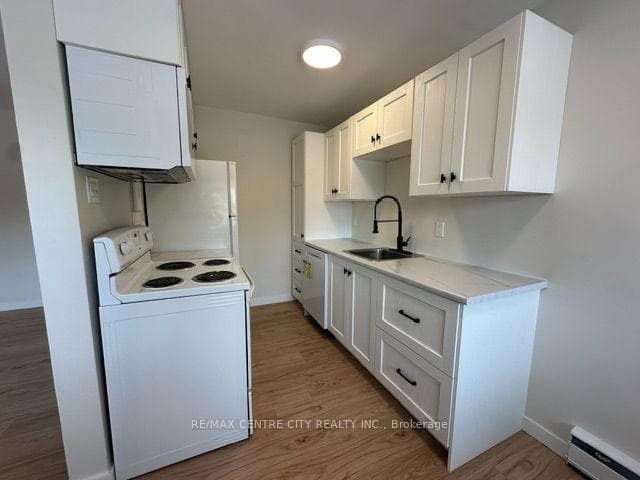 1172 Hamilton Road Unit 208 photo 2