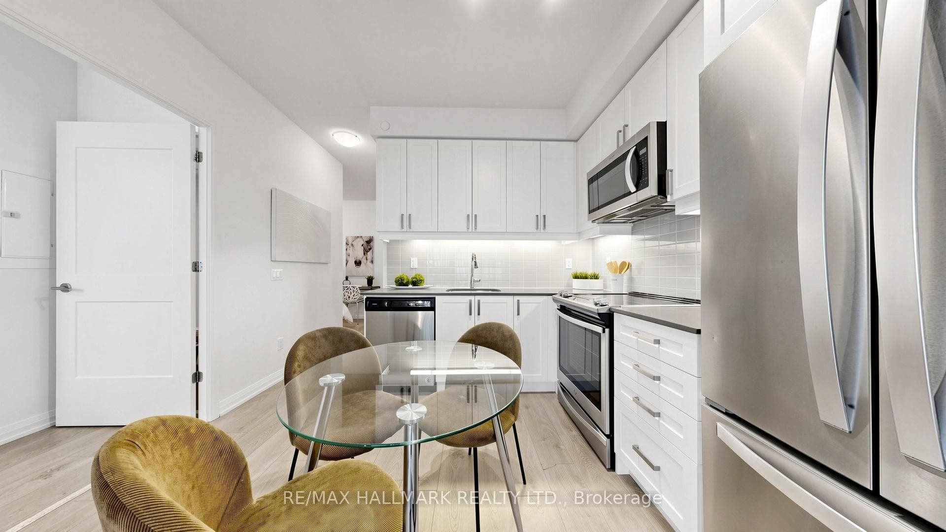 7895 Jane Street Unit 702 photo 24