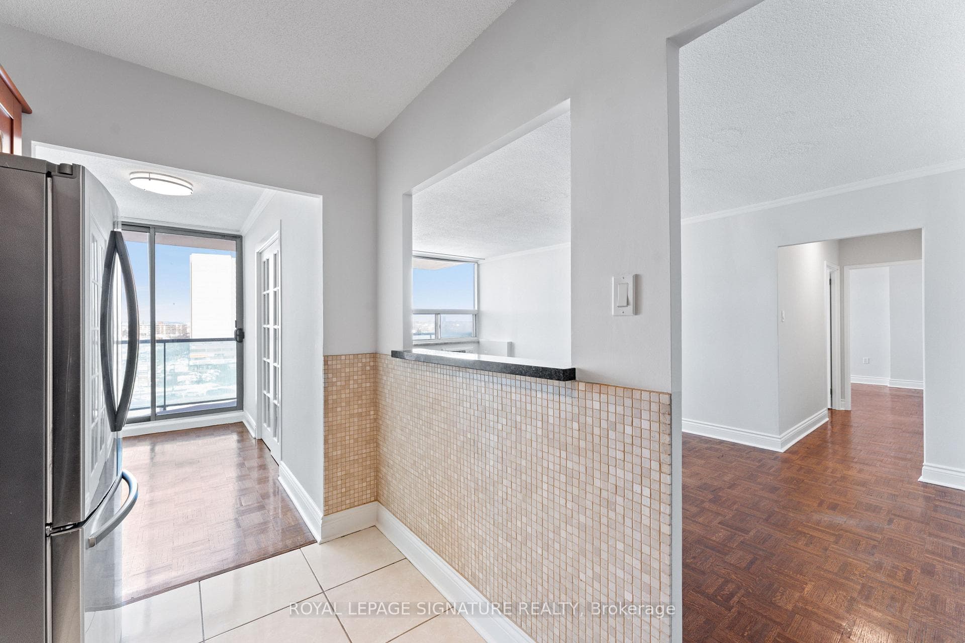 5949 Yonge Street Unit 802 photo 15