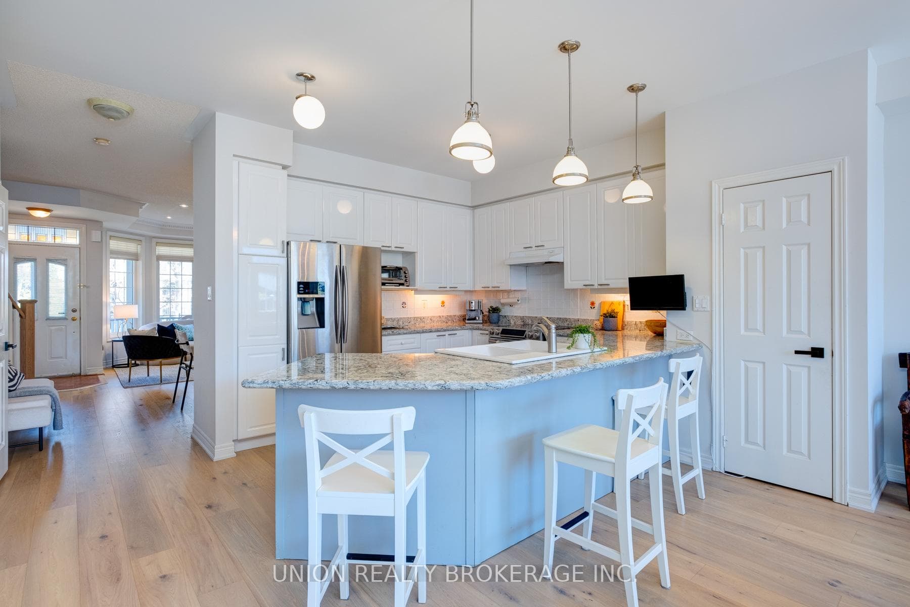 60 Sarah Ashbridge Avenue photo 12