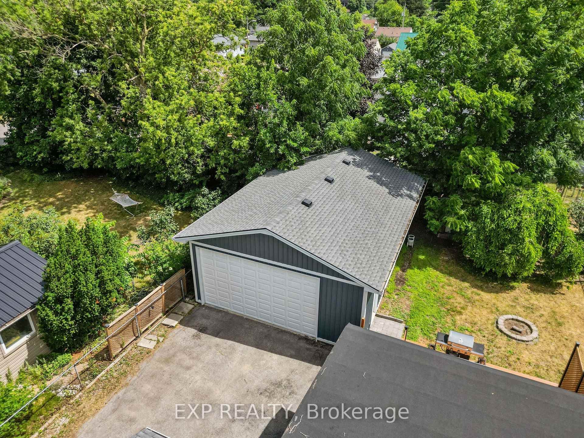 172 East Street photo 28