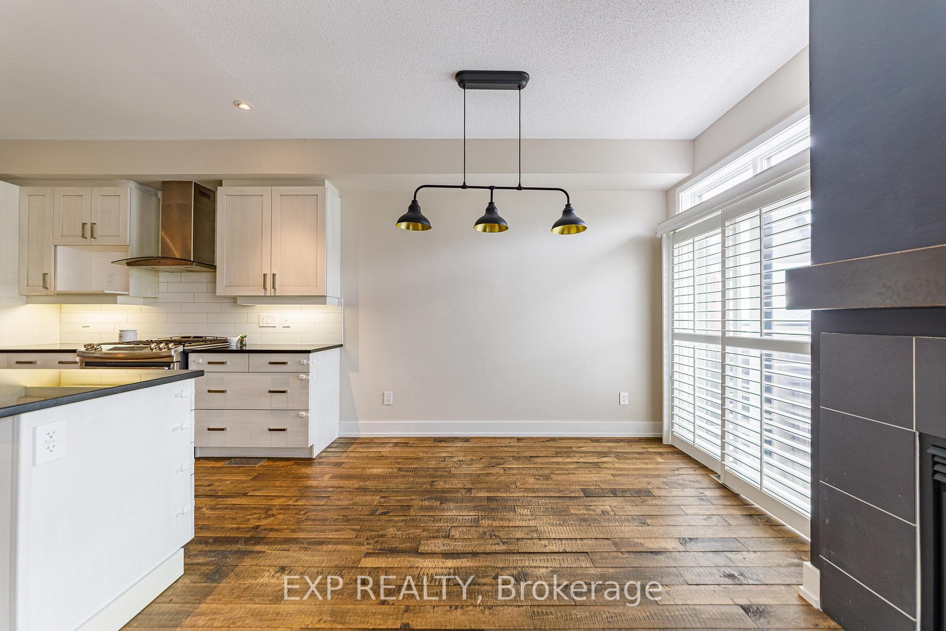 605 Tennant Way photo 10