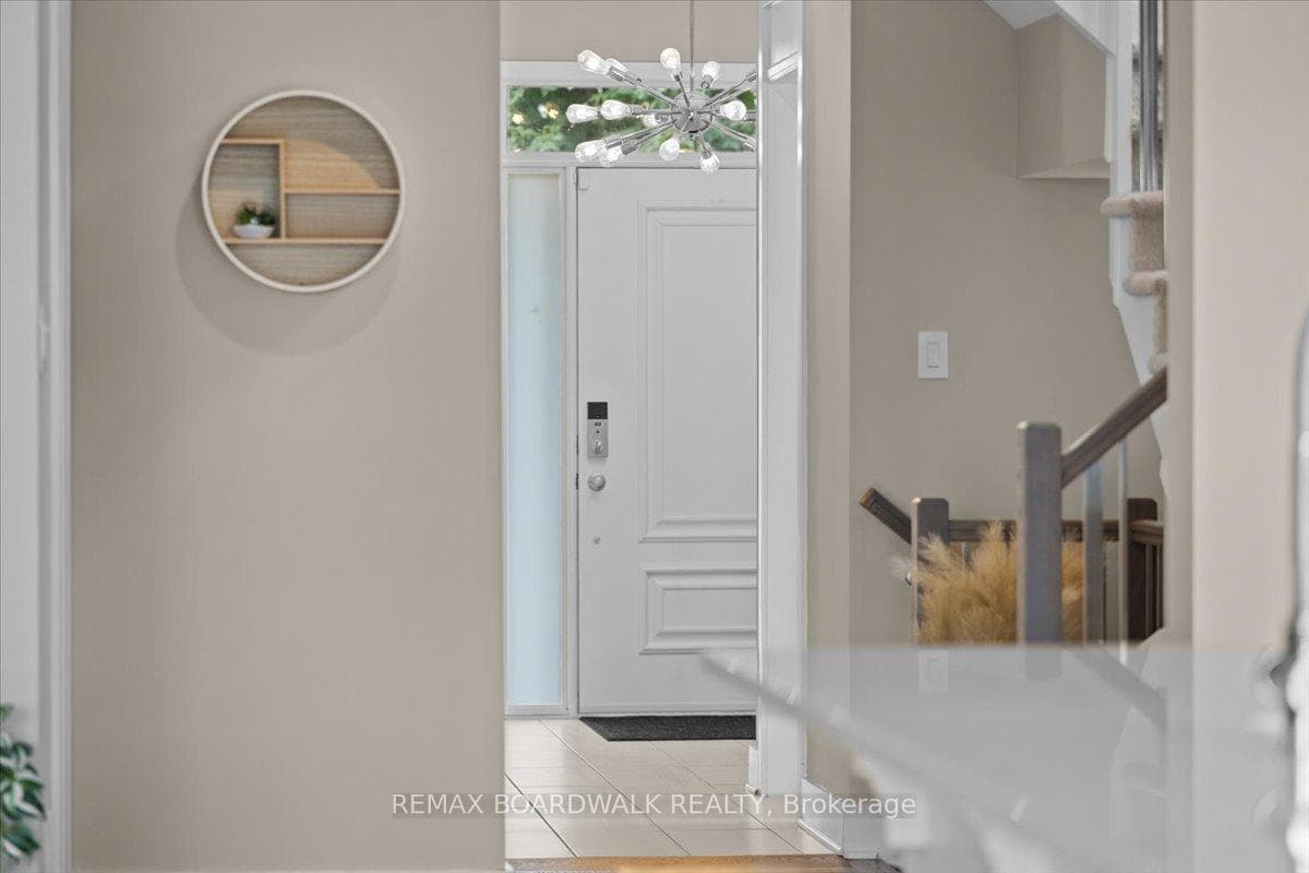 620 Barry Helman Drive photo 4