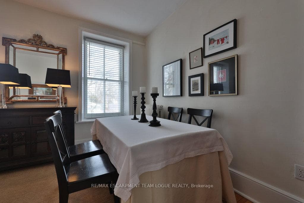 12 SUFFOLK Street Unit B - UPPER photo 17