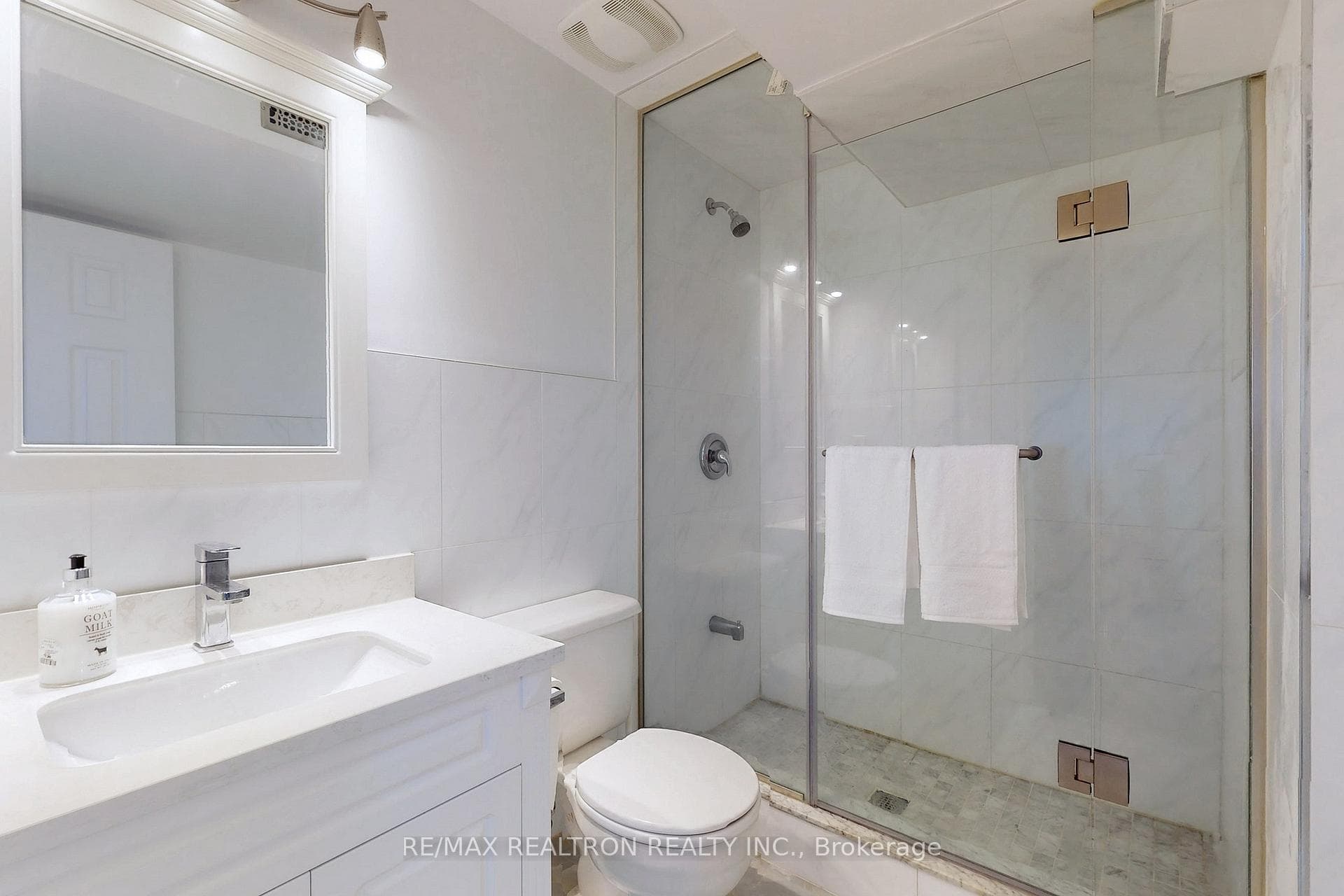 32 Subrisco Avenue Unit Bsmt photo 14