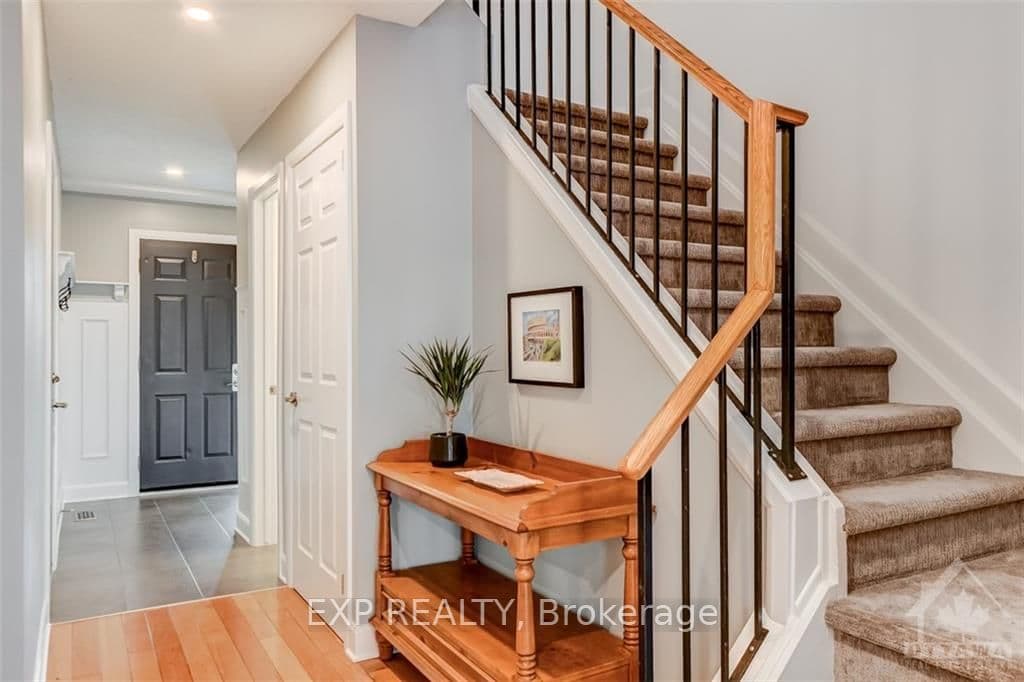 38 OAKHAVEN photo 4