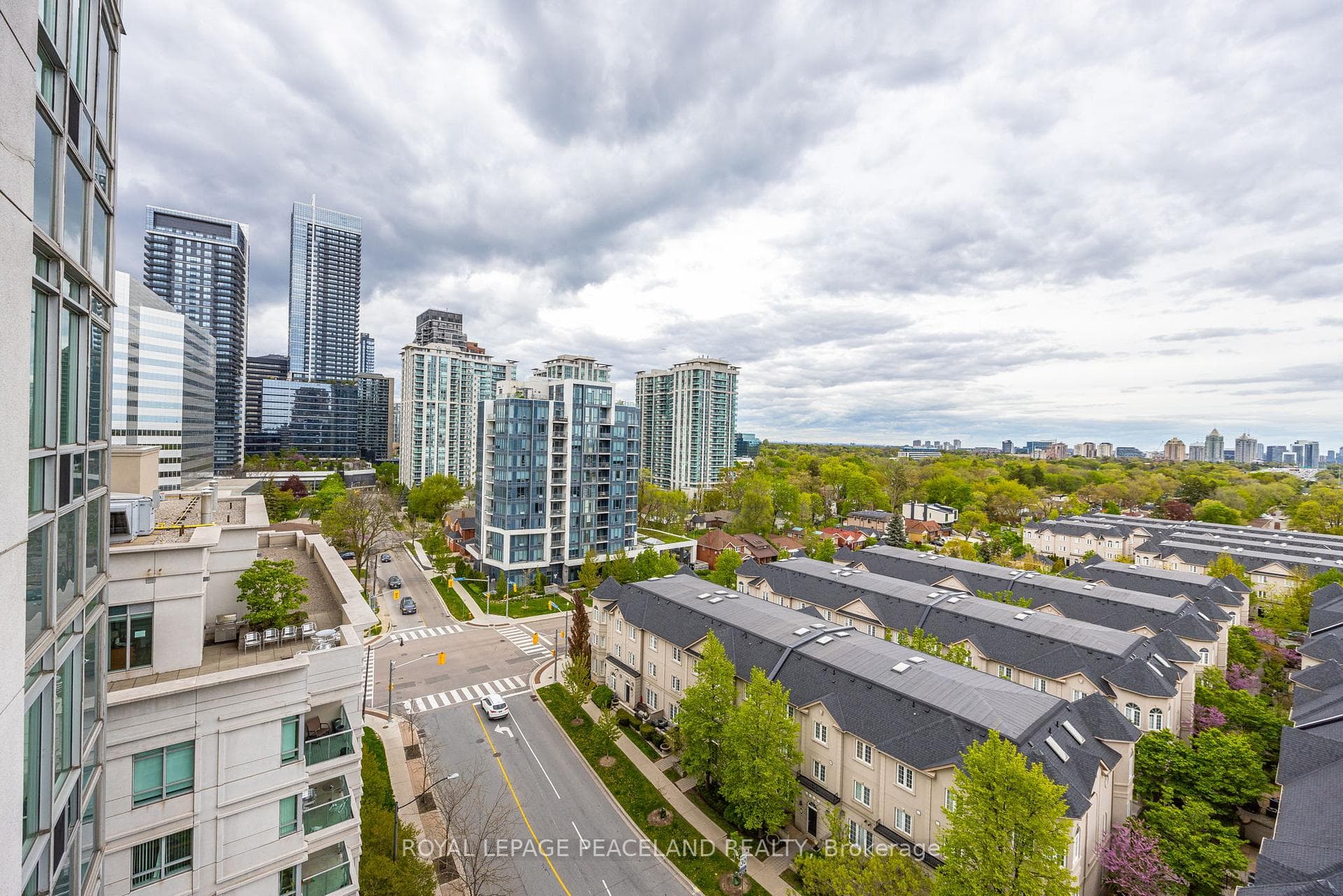 16 Harrison Garden Boulevard Unit 1010 photo 23