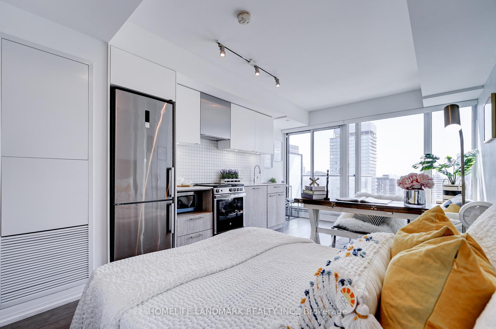 251 Jarvis Street Unit 4307 photo 15