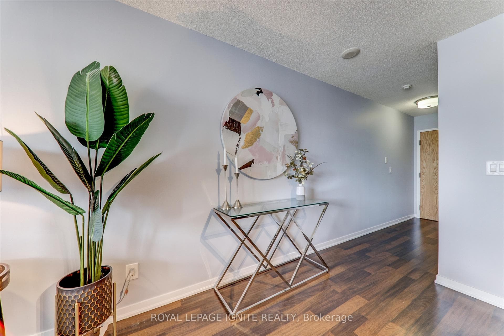 38 Joe Shuster Way Unit 722 photo 12