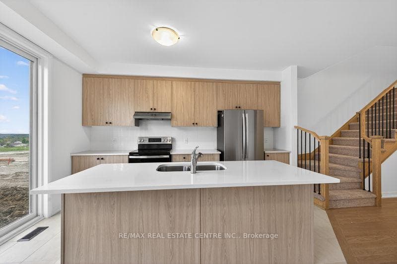 489 Jack Wilford Way photo 12