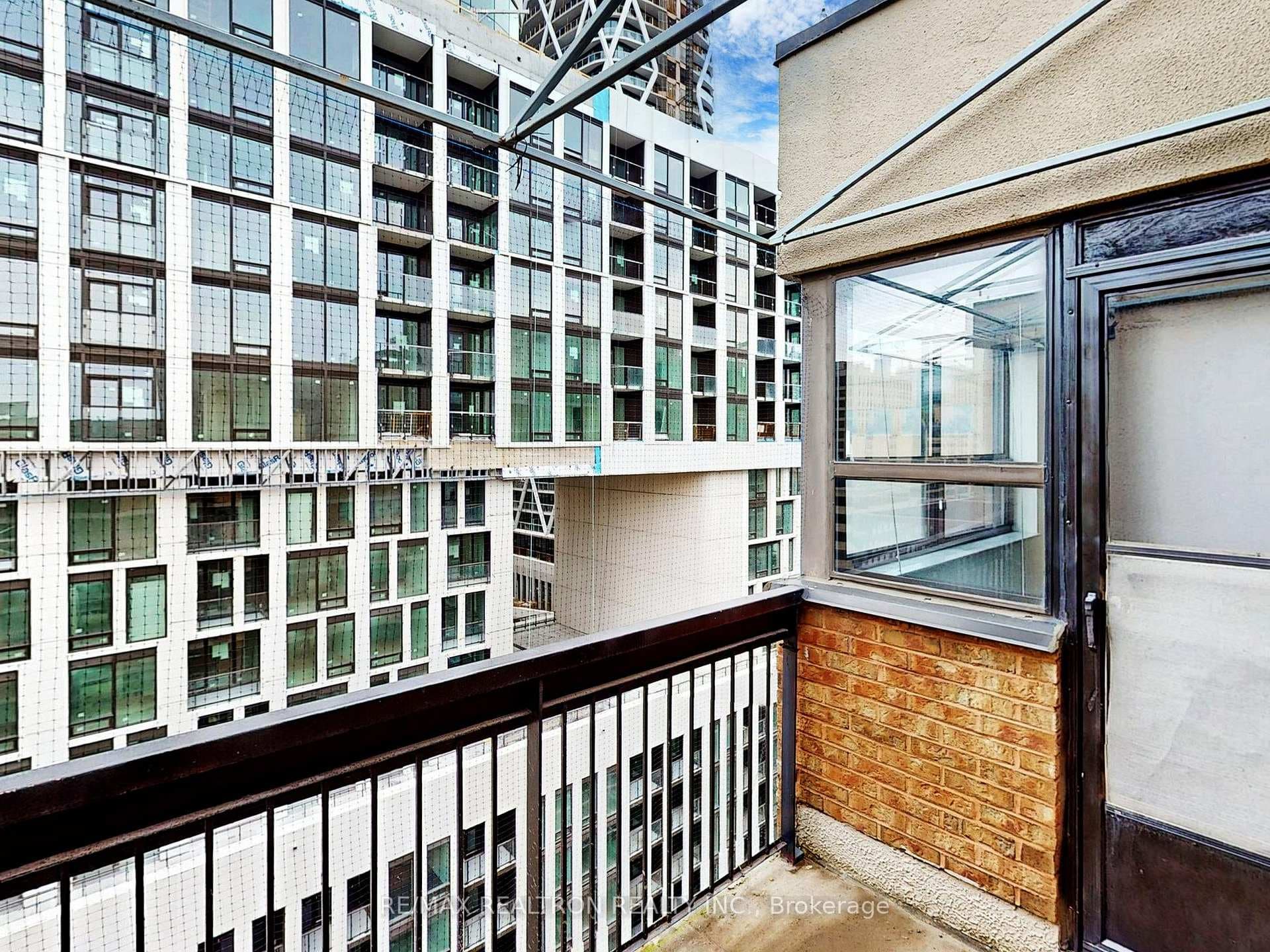 120 St Patrick Street Unit 1409 photo 28