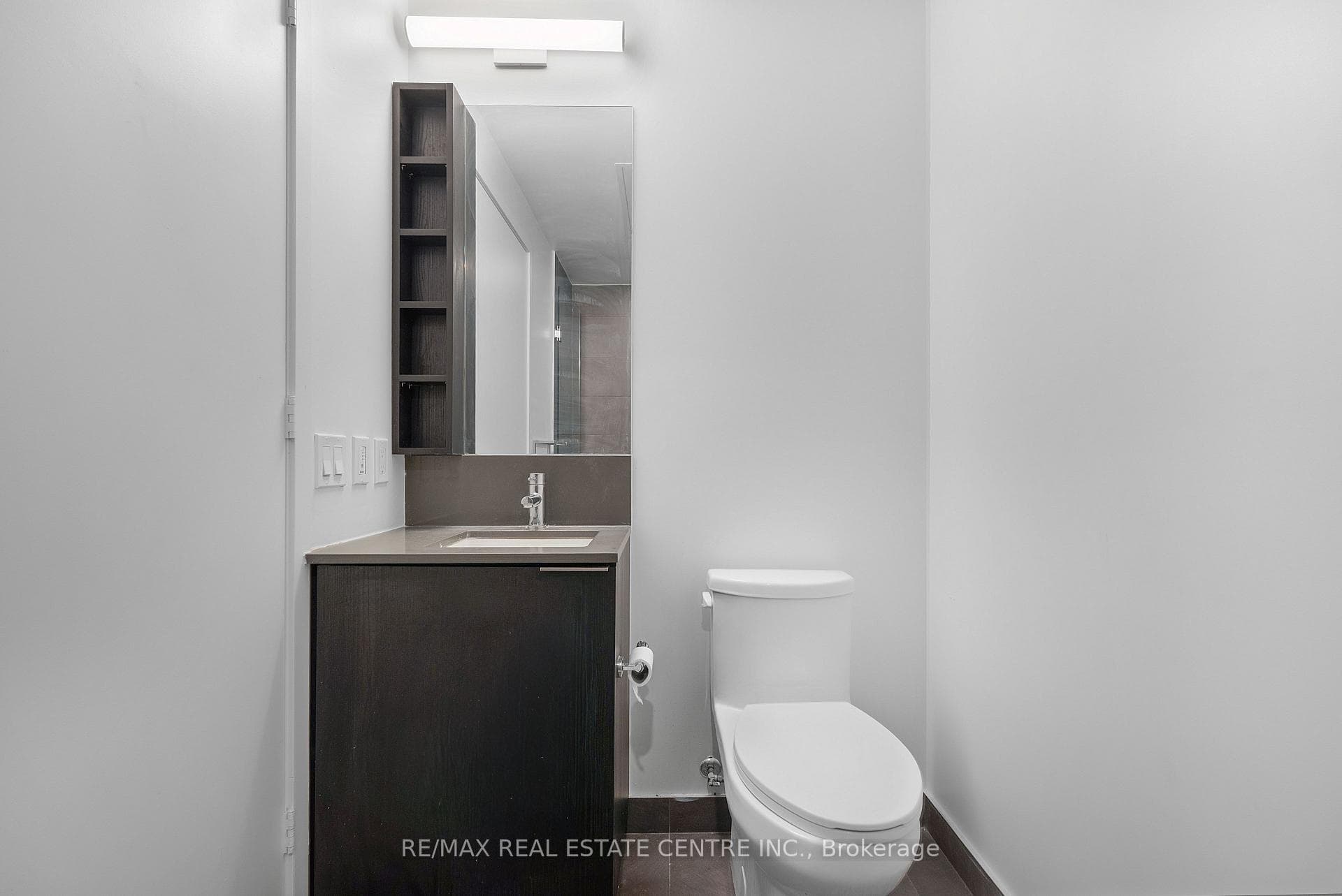 1000 Portage Parkway Unit 310 photo 27